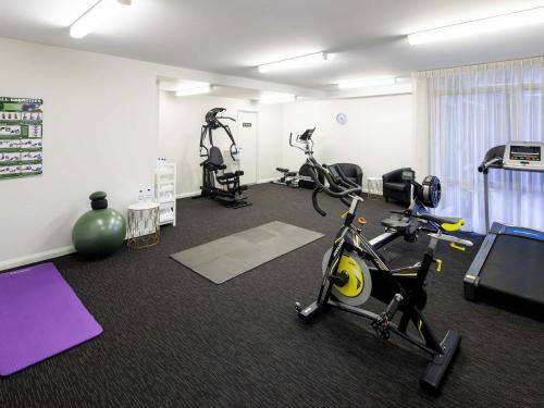 Mantra Castle Hill Sydney, an Accor Hotelにあるフィットネスセンターまたはフィットネス設備
