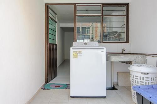 Φωτογραφία από το άλμπουμ του Casa con jardín en Coyoacán con WiFi 500 Mbps y auto check in σε Coyoacán