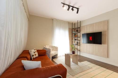 Central Zamalek three bedroom Apt