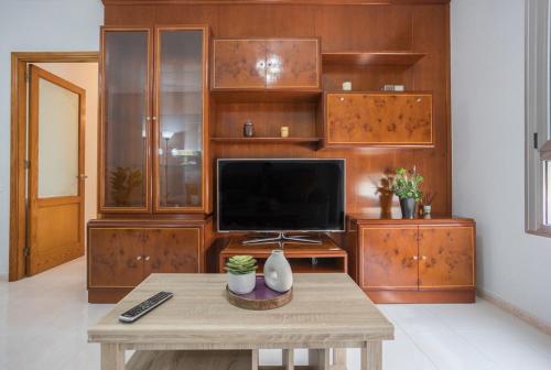 Flatguest Las Canteras Beach 10 + Wifi + 5 Pax