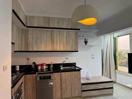 رويال روف بالتجمع الخامس أمتداد الجامعة الامريكية