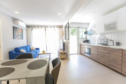 REZ-DE JARDIN à 2 minutes DE LA CROISETTE ET DES PLAGES