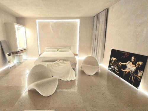 DUNE at Spanish Steps Luxury Apartment-Suite photo 57