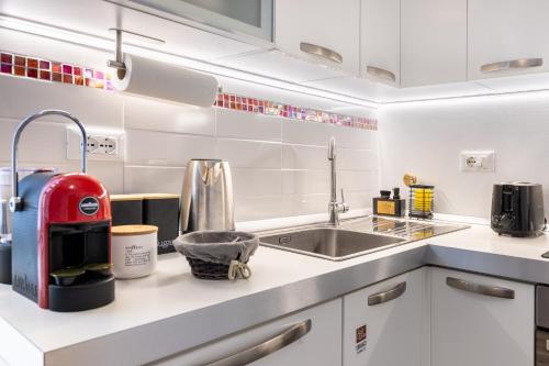 Domus San Carlo- Luxury apartment in Turin's heart photo 24