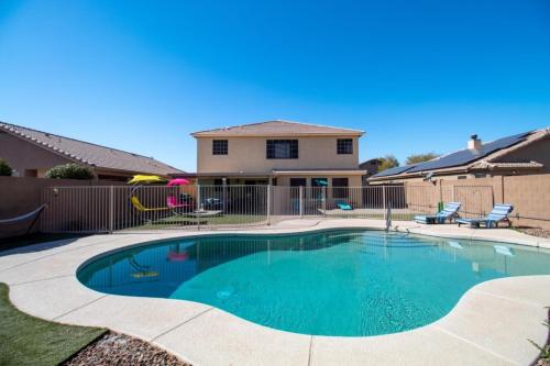Πισίνα στο ή κοντά στο Casa Alessia 4BR Home & Heated Pool home