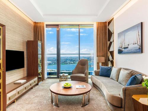 Televisyen dan/atau pusat hiburan di Rixos Premium Alamein
