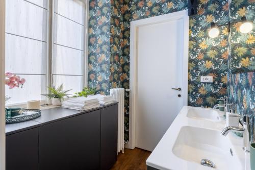 Domus San Carlo- Luxury apartment in Turin's heart photo 11