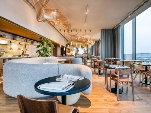 Et opholdsområde på Mövenpick hotel Brussels airport