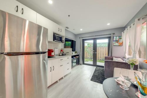 Φωτογραφία από το άλμπουμ του Chic Studio Near Amerant Arena and Shopping! σε Sunrise