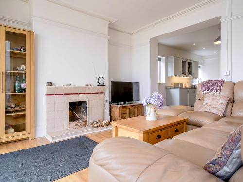 Ruang duduk di Beachside, West Yardley House - Uk31200