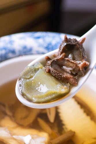 ホームステイの敷地内または近くでの食事または食べ物