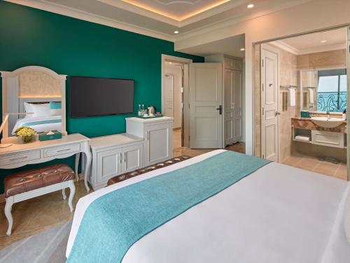 Mercure Nha Trang Beachにあるベッド
