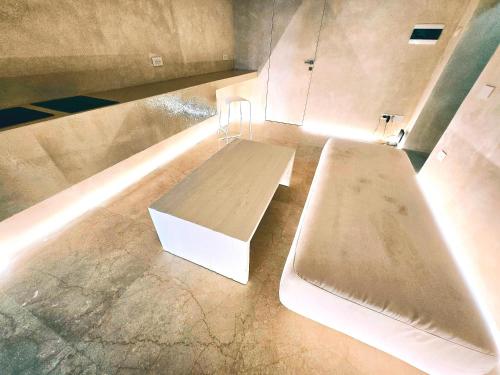 DUNE at Spanish Steps Luxury Apartment-Suite photo 24