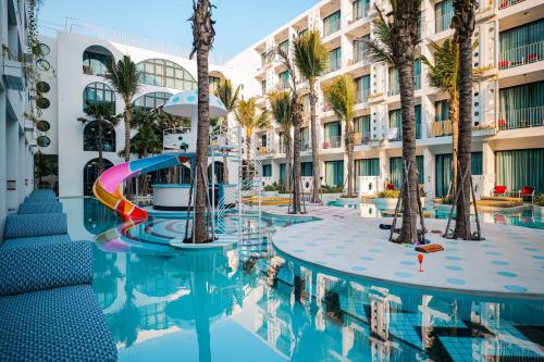 สระว่ายน้ำที่อยู่ใกล้ ๆ หรือใน Sugar Marina Hotel -POP- Kata Beach