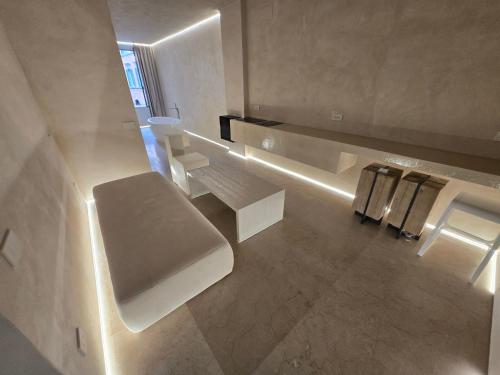 DUNE at Spanish Steps Luxury Apartment-Suite photo 69