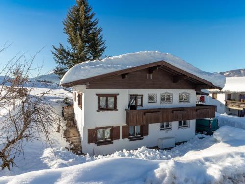 Chalet in St Johann near Ski Slopes