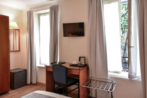 Μια τηλεόραση ή/και κέντρο ψυχαγωγίας στο Hôtel des Deux Avenues