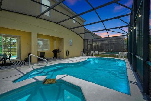 5414 OAKGRAIN CT DAVENPORT 12 BEDS photo 7