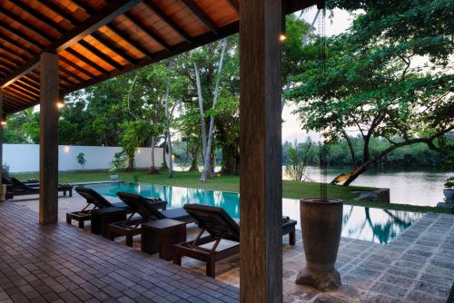 Φωτογραφία από το άλμπουμ του Villa by the River in Ambalangoda-Starflower Villa σε Ambalangoda
