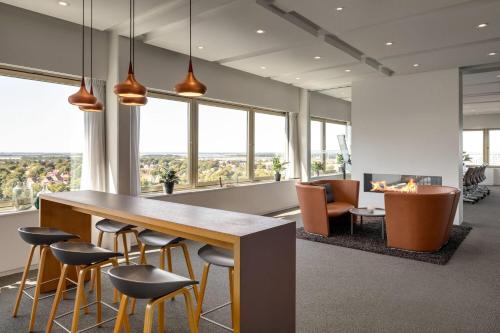 Un lugar para sentarse en Comwell Hvide Hus Aalborg, Dolce by Wyndham
