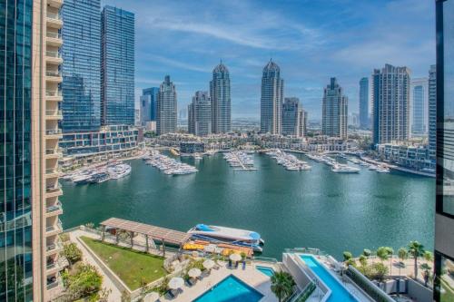 Exclusive Marina Lifestyle with Stunning Views