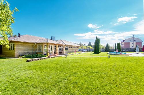Gallery image of Dolinnka Hotel in Cholpon-Ata