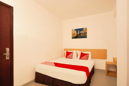 Ein Bett oder Betten in einem Zimmer der Unterkunft Dancenter Hostel 77 Smart