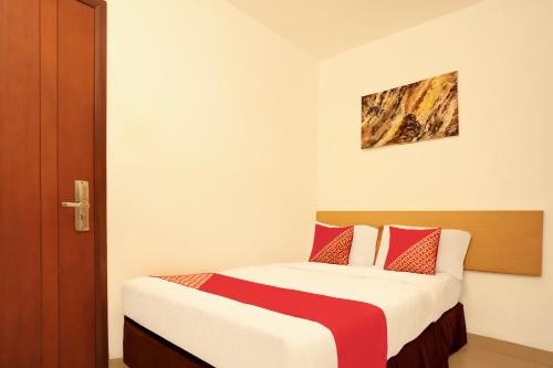 Ein Bett oder Betten in einem Zimmer der Unterkunft Dancenter Hostel 77 Smart