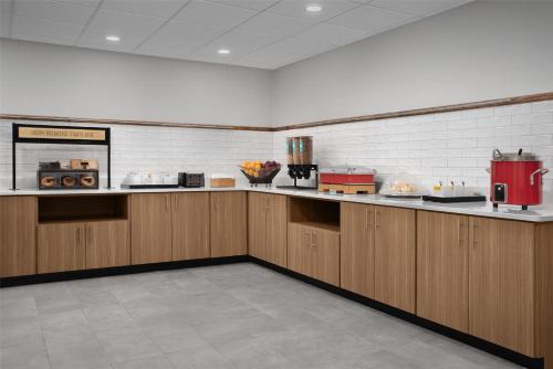 Dapur atau dapur kecil di Hampton Inn & Suites Tupelo/Barnes Crossing