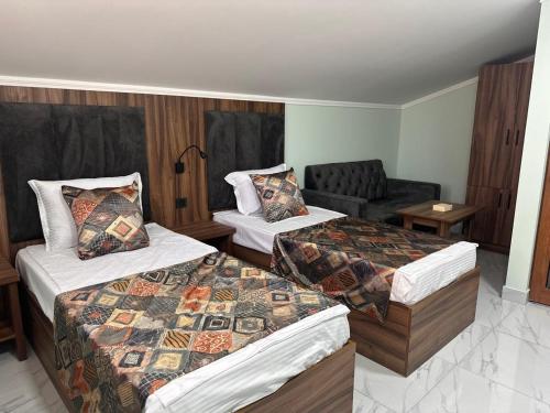 Ένα ή περισσότερα κρεβάτια σε δωμάτιο στο MargaryanS hotel