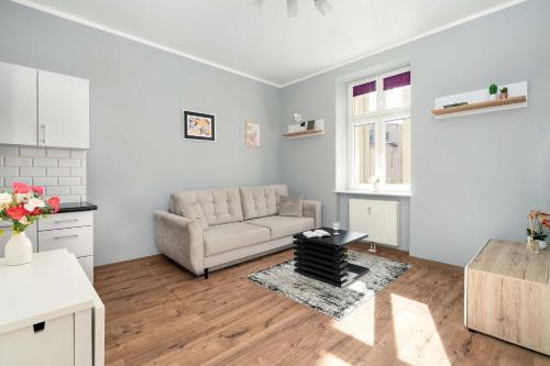 Stylowy Apartament w Centrum Poznania by Noclegi Renters