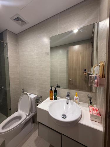 Ένα μπάνιο στο Moon Homestay 0515