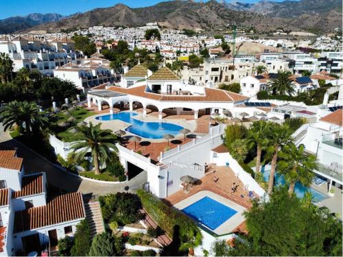 Panoramic Sea & Beach views luxury 2 bedroom Apt