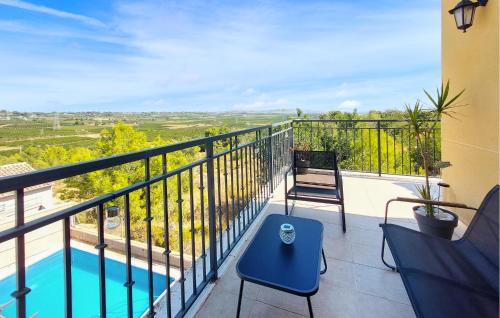 Balkoni atau teres di Awesome Home In Turis