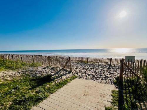 Appartement vue mer avec accès direct à la plage