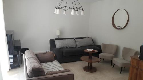 Fully renovated Provençal farmhouse