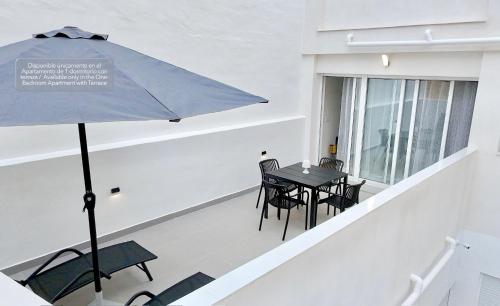 Un balcón o terraza en Apartaments Sant Antoni