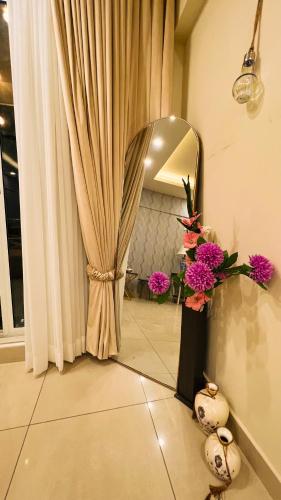 Fotografie z fotogalerie ubytování Gold Crest Luxury Hotel Apartments DHA Phase 4 Lahore v destinaci Lahore