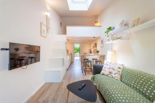 Le Cocon I - Private garden terrace with parking