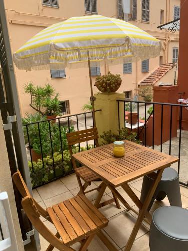 Upstays Port Terrace 35m Apartment