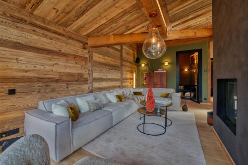 Chalet Cheval Blanc - Les Gets - ski in-out