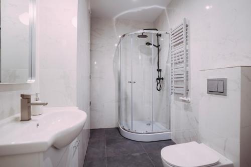 Bilik mandi di Apartament ,,Skrzydła Miasta"