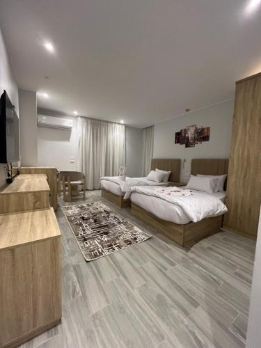 Saloumy pyramids hotel