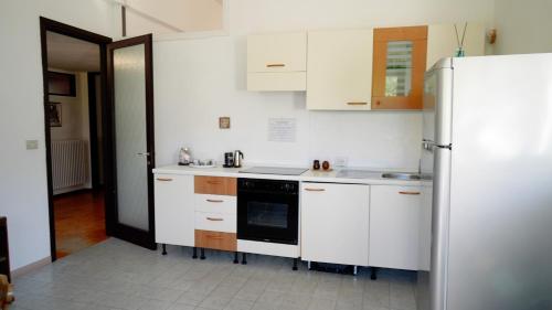Η κουζίνα ή μικρή κουζίνα στο B&B VILLA DIEGO