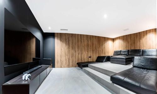 Villa El Paraiso Cinema Gym Pool Lounge Parking