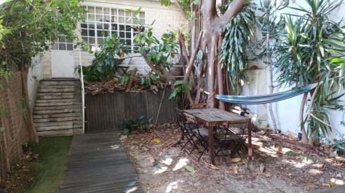 Central, Charming, Quiet, Garden and Parking