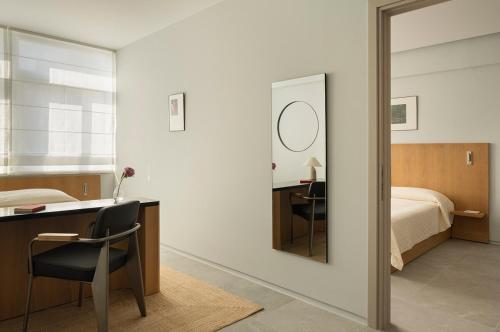 Athens Suite 103