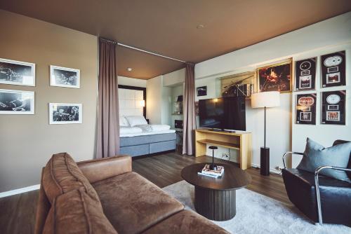 TV a/nebo společenská místnost v ubytování Quality Hotel Maritim