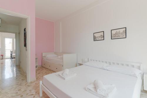 GuestHost - Bright Apartment near MM1 Turro