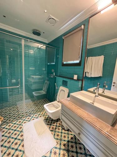 Phòng tắm tại Hanberry Luxury Cottage